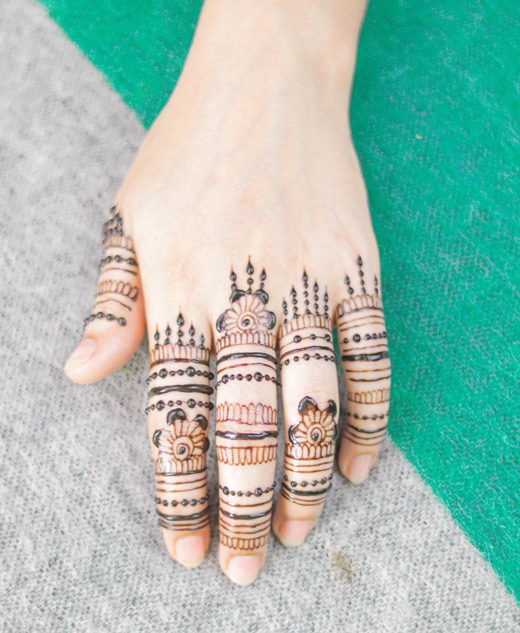 Practical Tips to Achieve Perfect Bridal Mehndi