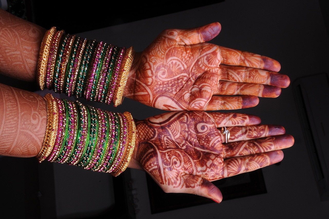 Significance of Indian Bridal Mehndi Designs