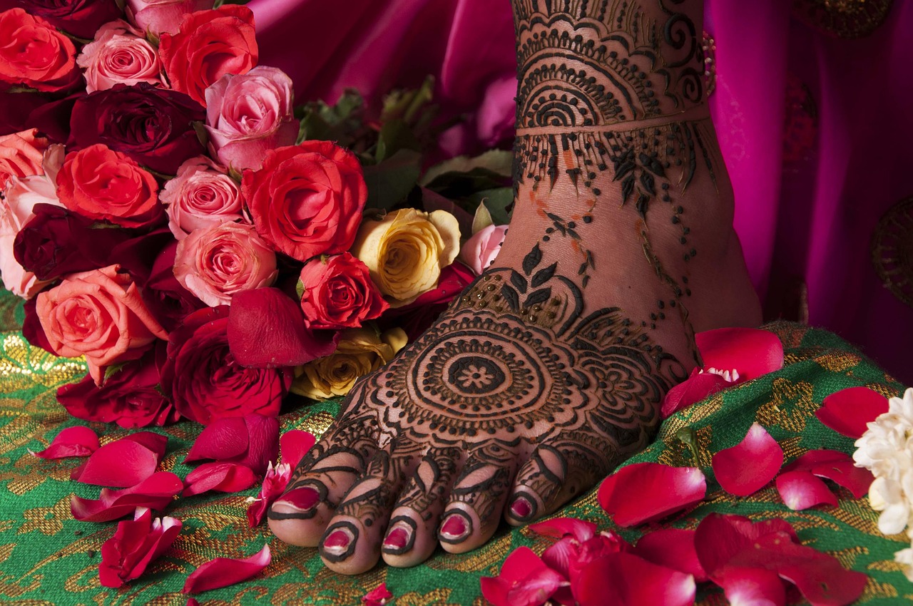 Churi Design Mehndi for Modern Brides