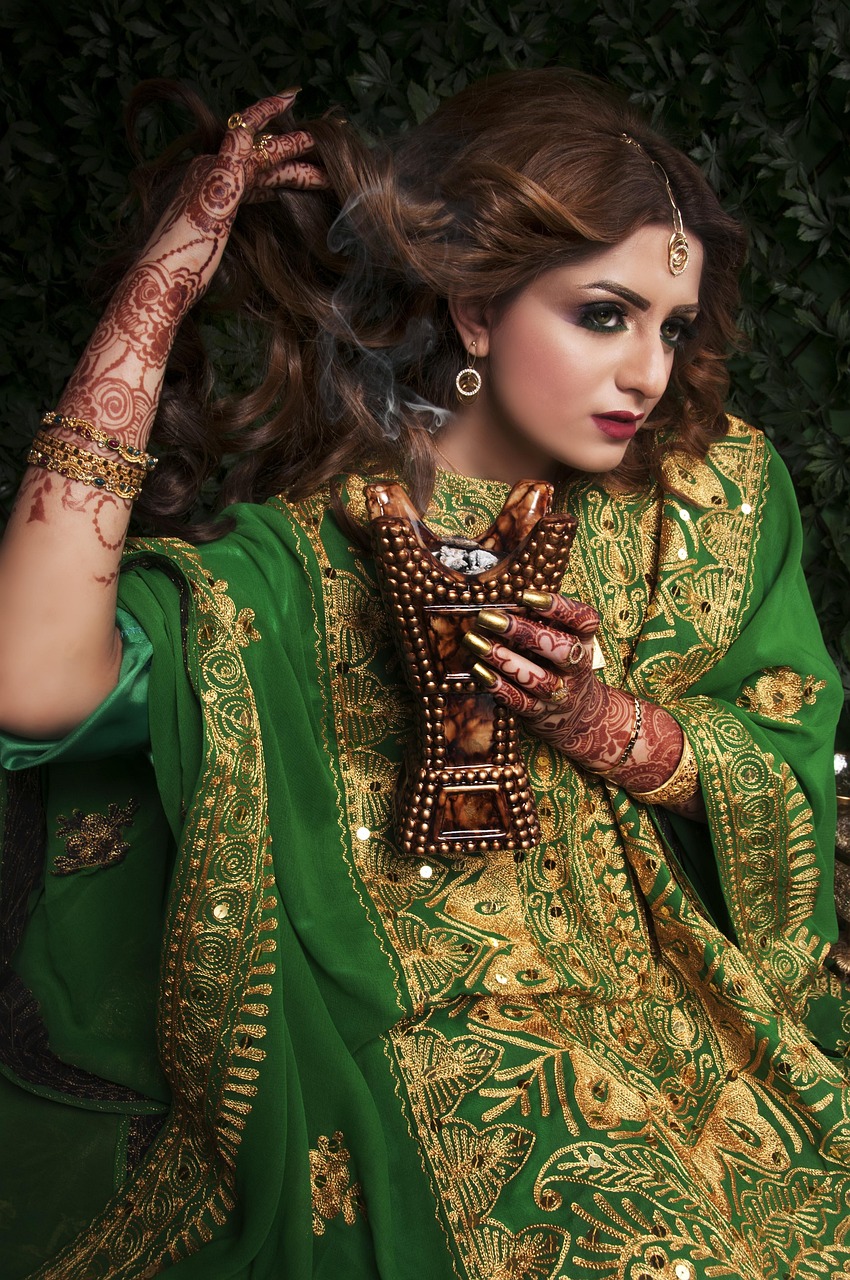 Easy Front-Hand Mehndi Design Ideas for Beginners