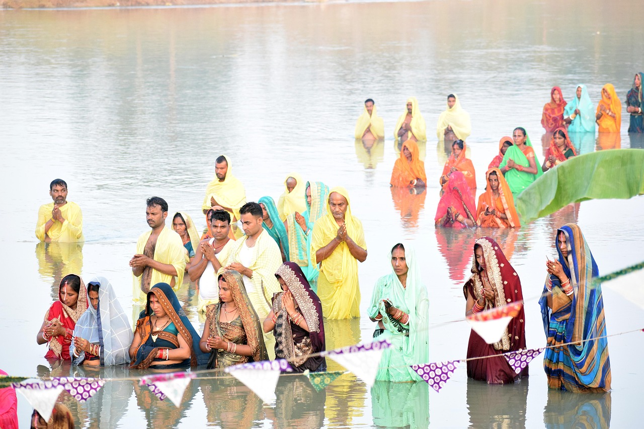 Exploring Traditional Mehndi Designs for Chhath Puja